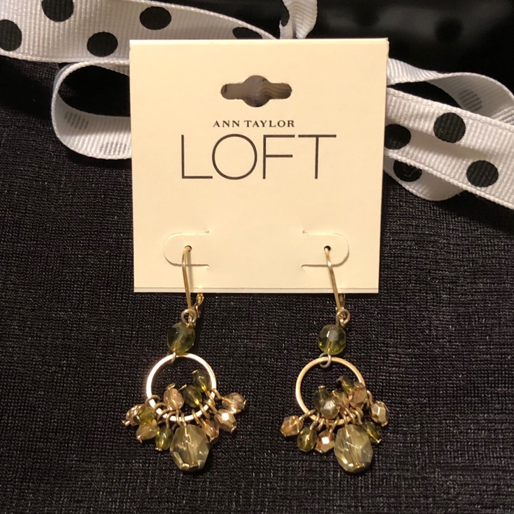 💥 2/$16 Loft dangle hoop earrings